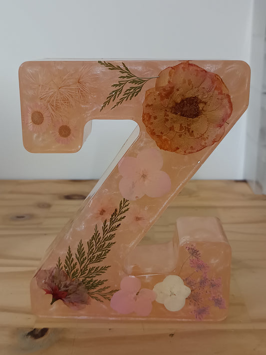 Lettre Z en résine époxy