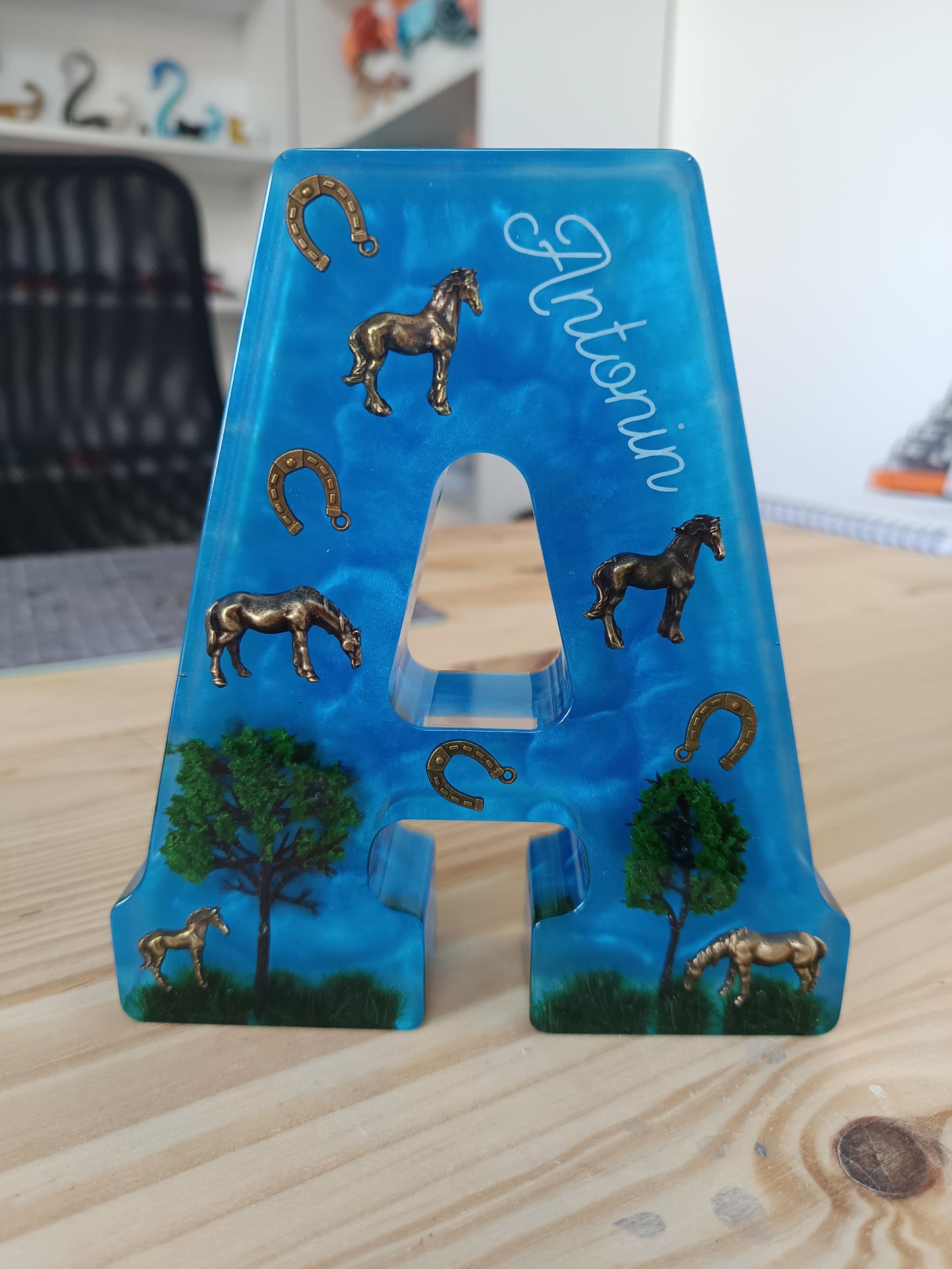 Lettre A en résine époxy