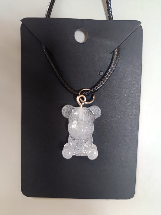 Collier en résine uv