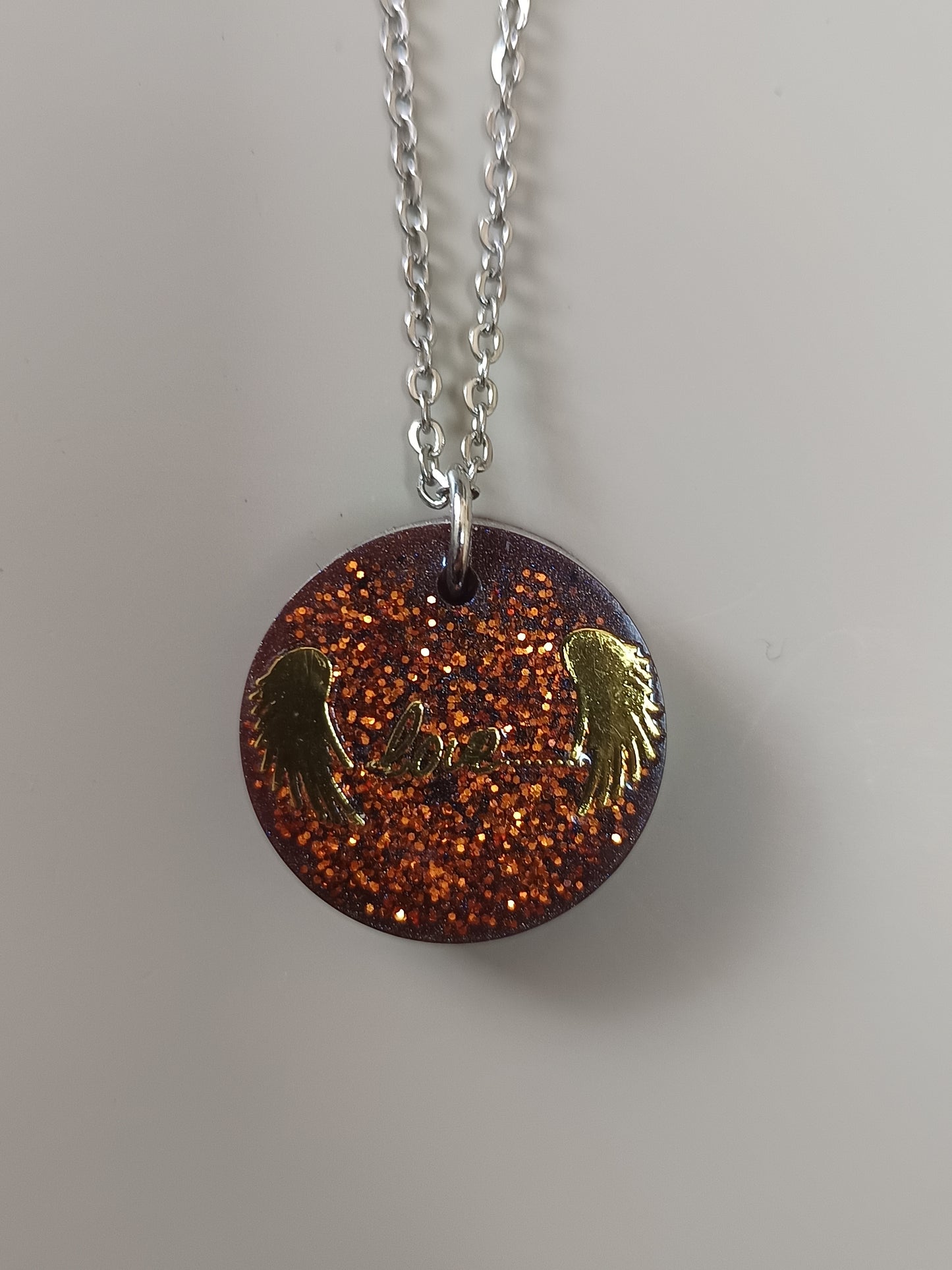 Collier en résine uv