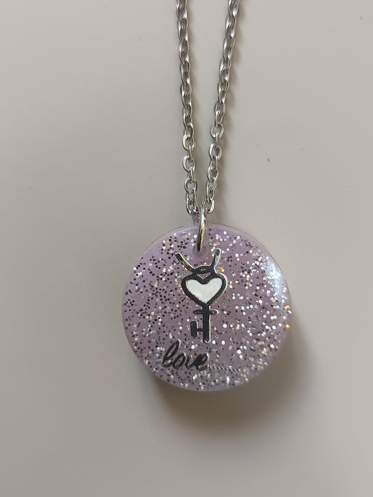 Collier en résine uv